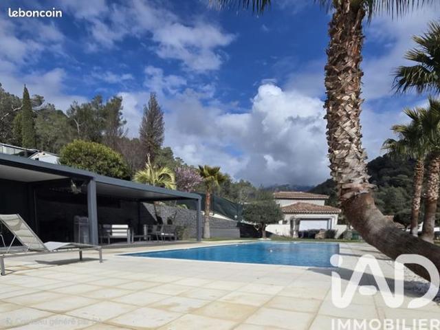 Maison 6 pièces 200 m²