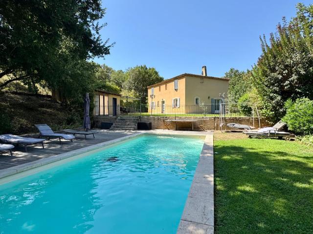 Maison 6 pièces 200 m²