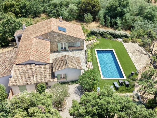 Maison 6 pièces 200 m²