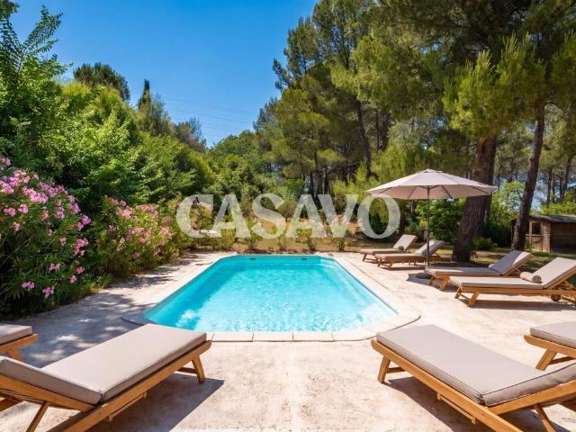 Maison 6 pièces 205 m²