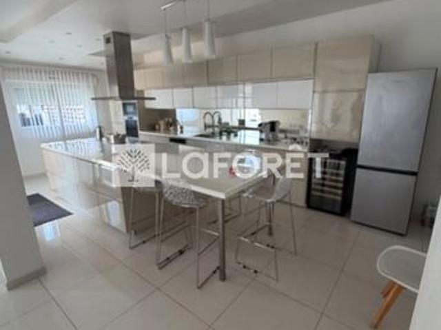 Maison 6 pièces 200 m²