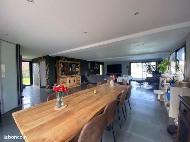 Maison 6 pièces 200 m²