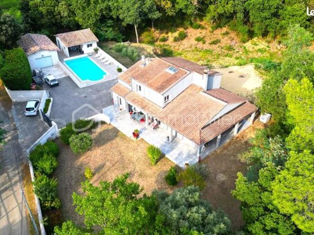 Maison 6 pièces 200 m²