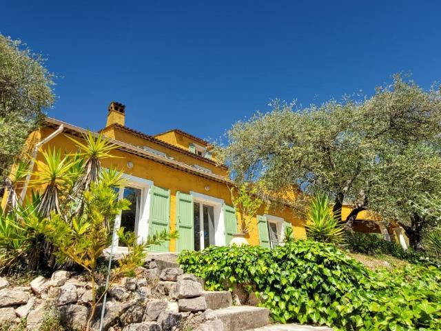 Maison 5 pièces 200 m²