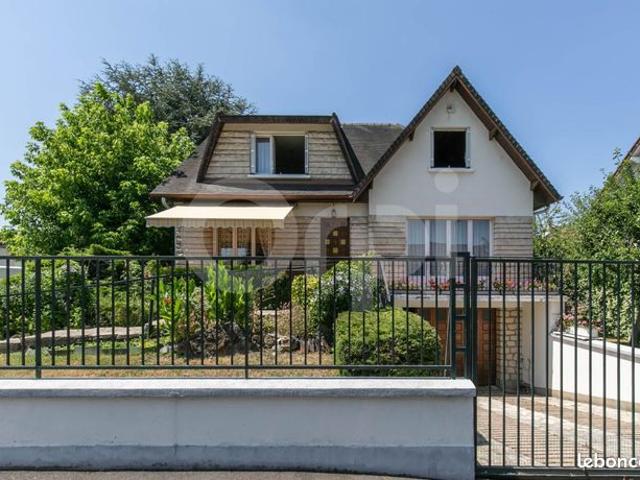 Maison 6 pièces 200 m²