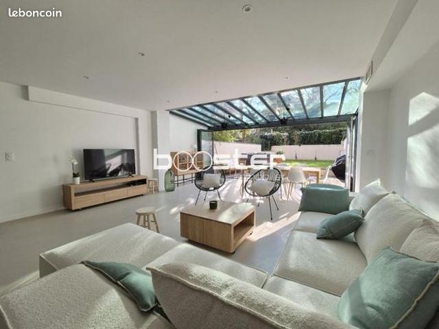 Maison 6 pièces 200 m²