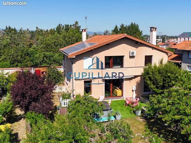 Maison 6 pièces 200 m²