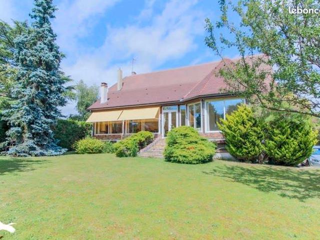 Maison 6 pièces 200 m²