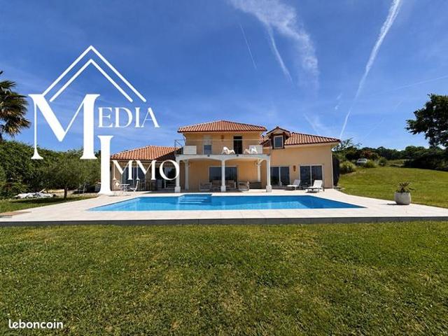 Maison 6 pièces 200 m²