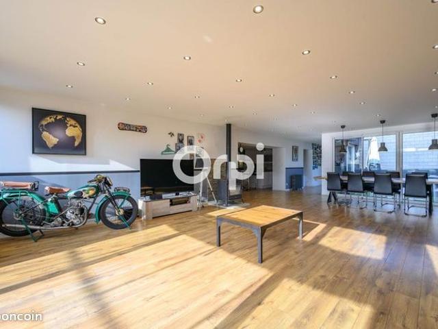 Maison 6 pièces 200 m²