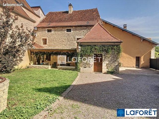Maison 6 pièces 200 m²