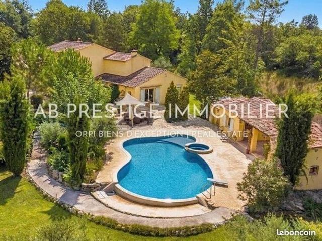 Maison 6 pièces 200 m²