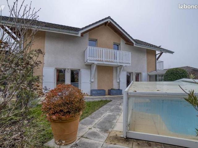 Maison 6 pièces 200 m²