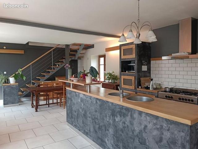 Maison 6 pièces 200 m²