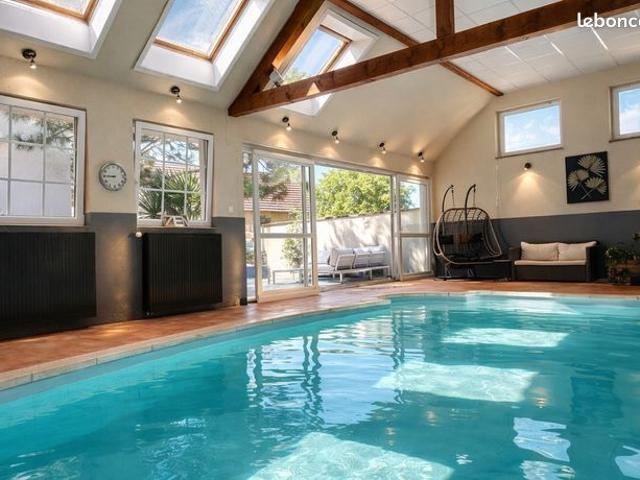 Maison 6 pièces 200 m²