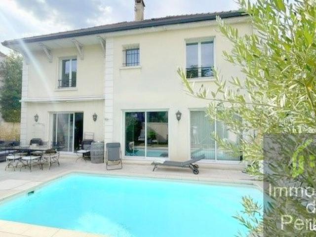 Maison 6 pièces 200 m²
