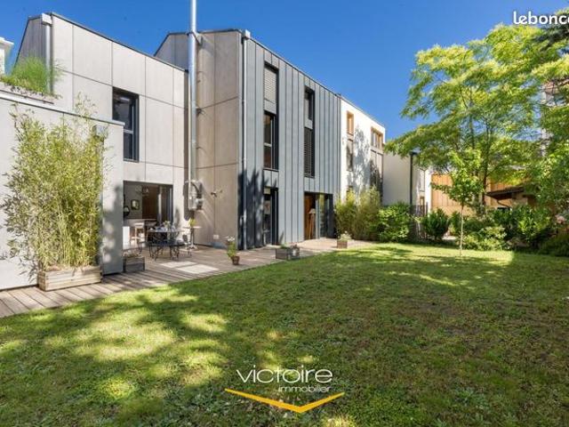 Maison 6 pièces 200 m²