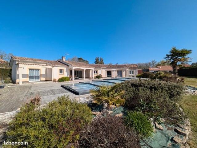 Maison 6 pièces 200 m²