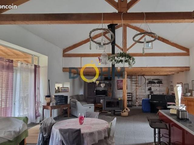 Maison 6 pièces 200 m²