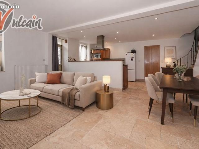 Maison 6 pièces 200 m²