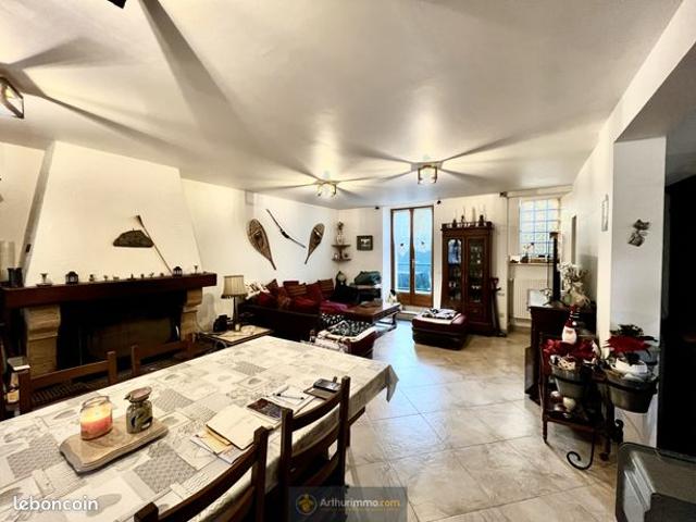 Maison 6 pièces 200 m²