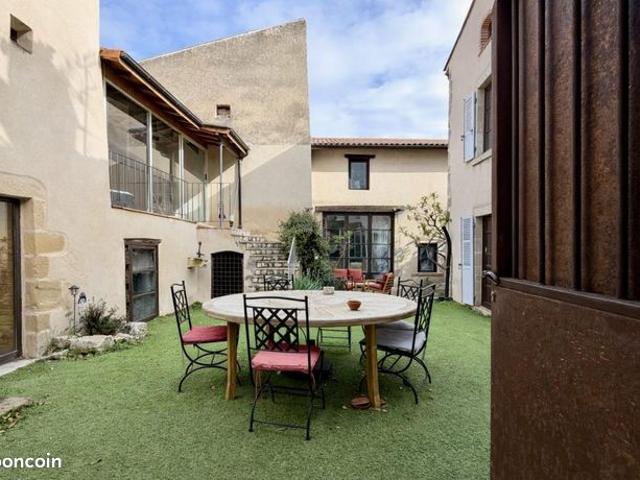 Maison 6 pièces 200 m²