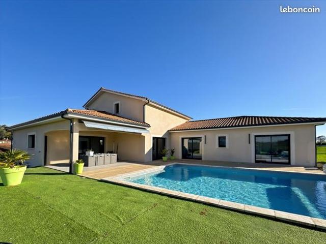 Maison 6 pièces 200 m²