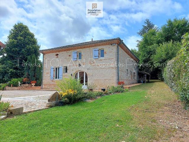 Maison 6 pièces 201 m²