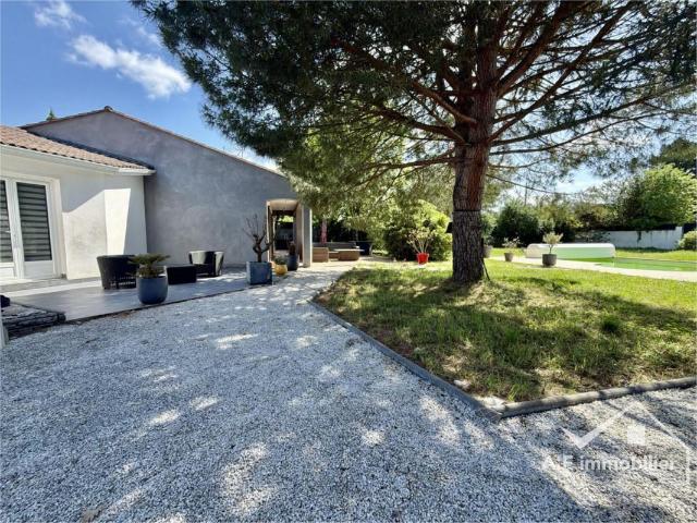 Maison 6 pièces 201 m²