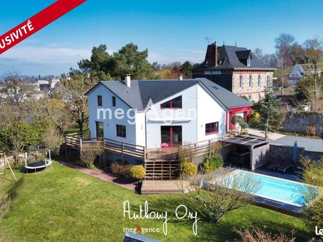 Maison 6 pièces 201 m²