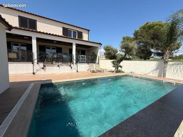 Maison 6 pièces 201 m²