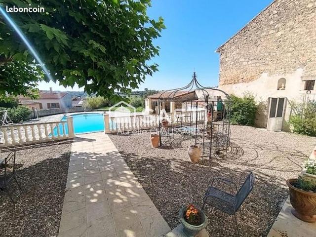 Maison 6 pièces 201 m²