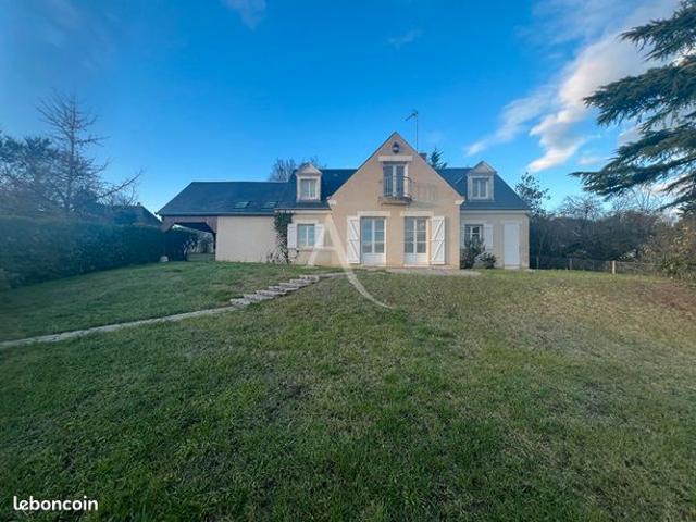 Maison 6 pièces 201 m²