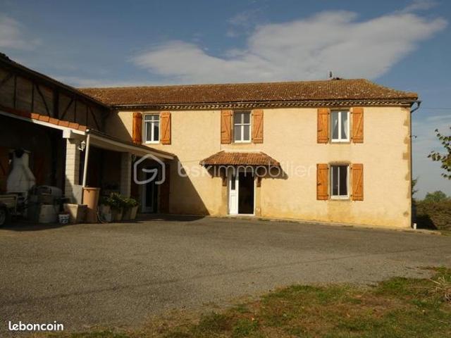 Maison 6 pièces 201 m²