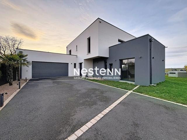 Maison 6 pièces 201 m²