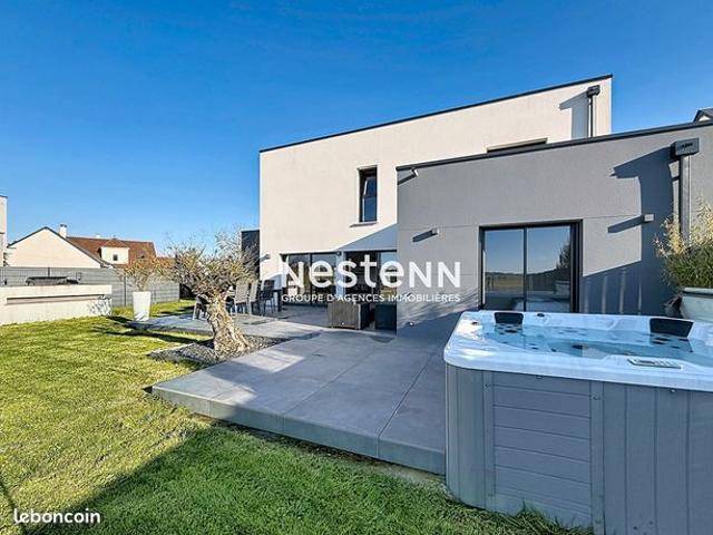 Maison 6 pièces 201 m²