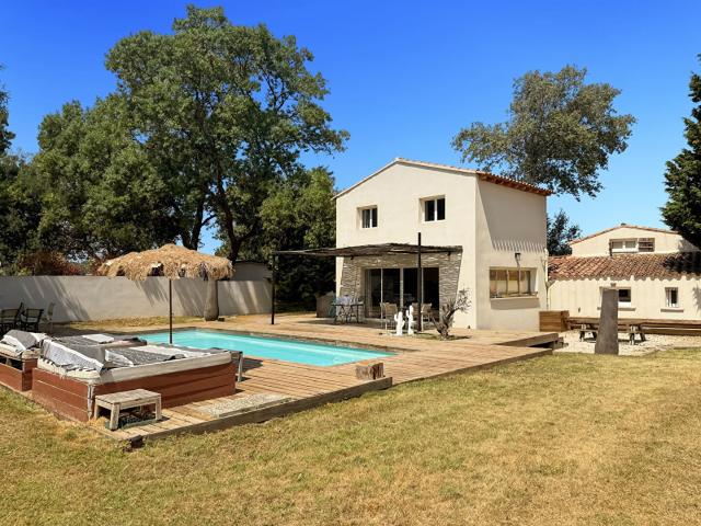 Maison 6 pièces 201 m²