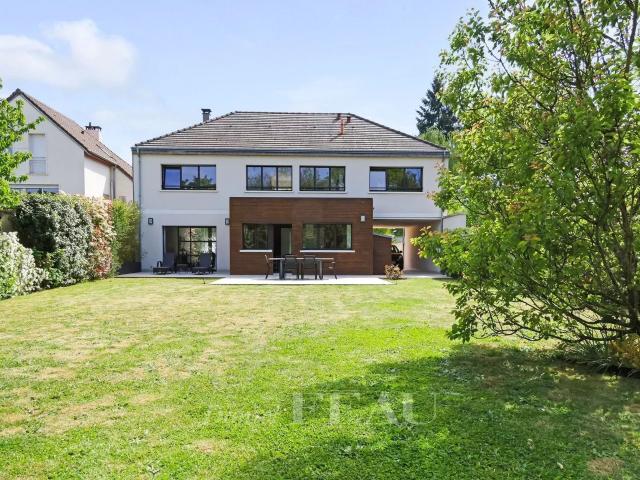 Maison 6 pièces 202 m²