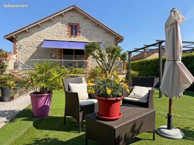 Maison 6 pièces 202 m²