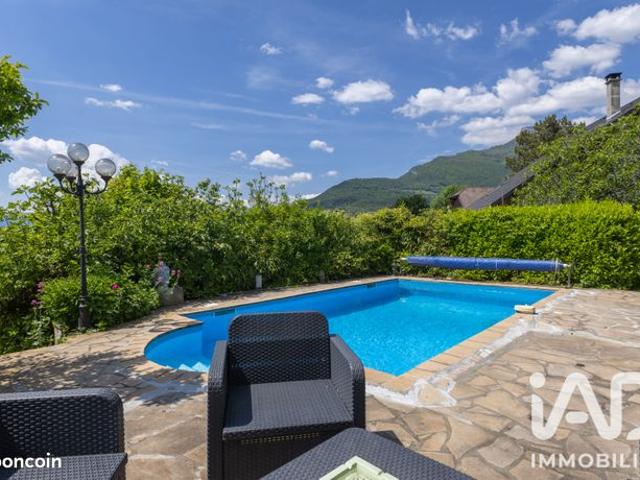 Maison 6 pièces 202 m²