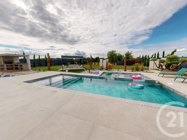 Maison 6 pièces 202 m²