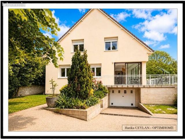 Maison 6 pièces 202 m²