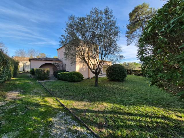 Maison 6 pièces 202 m²