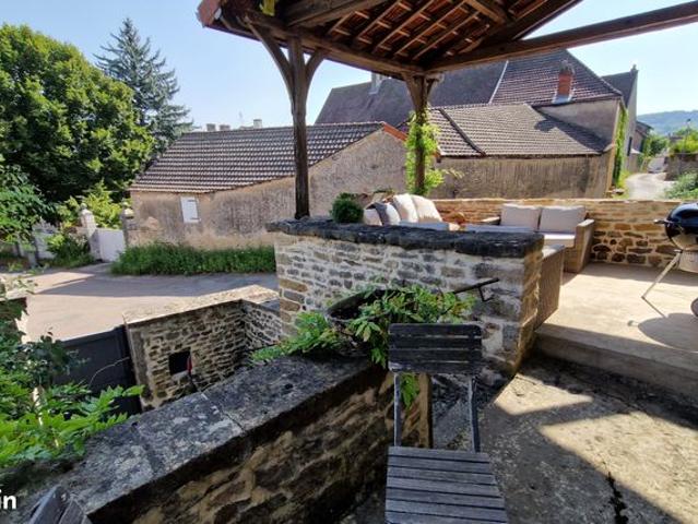 Maison 6 pièces 202 m²