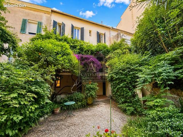 Maison 6 pièces 202 m²
