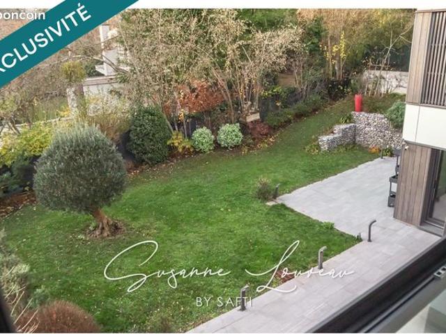 Maison 6 pièces 202 m²