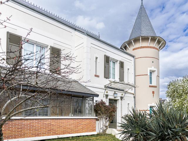 Maison 6 pièces 202 m²