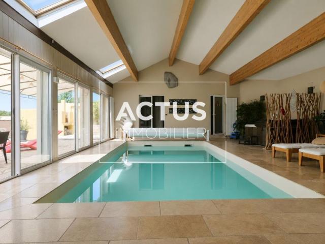 Maison 6 pièces 202 m²