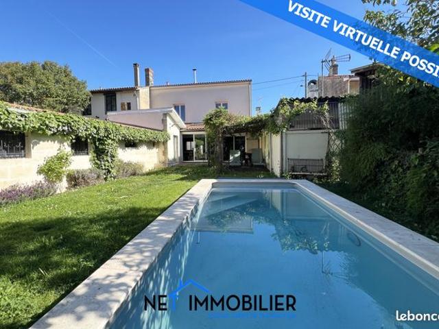 Maison 6 pièces 202 m²