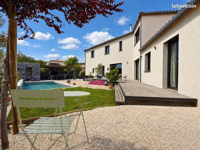 Maison 6 pièces 202 m²